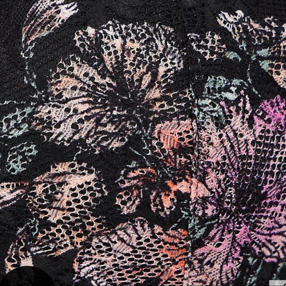 Torrid floral wire-free bra. ***MANY SIZES - Picture 6 of 8